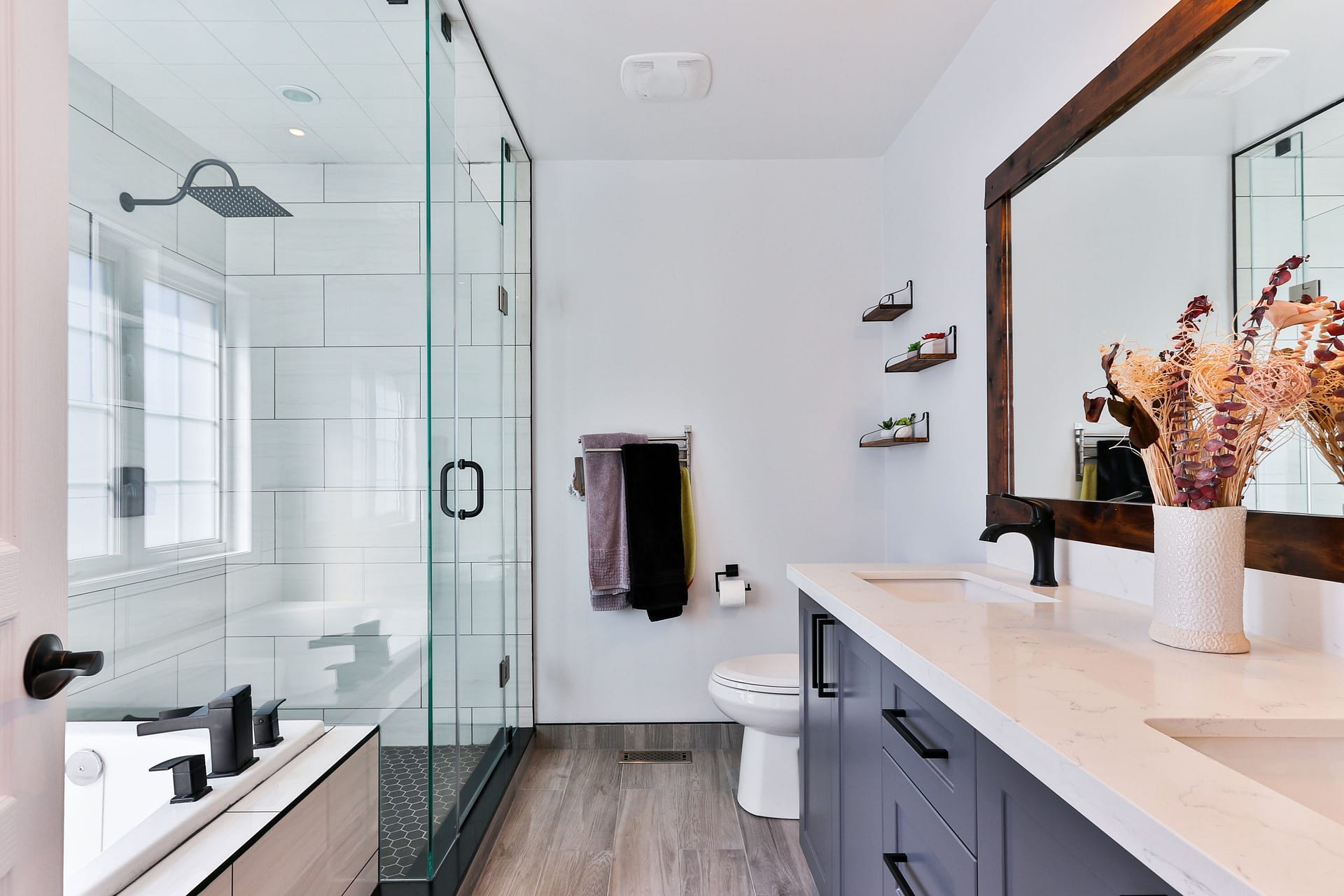 Best Bathroom Walls: Everything You Need to Know